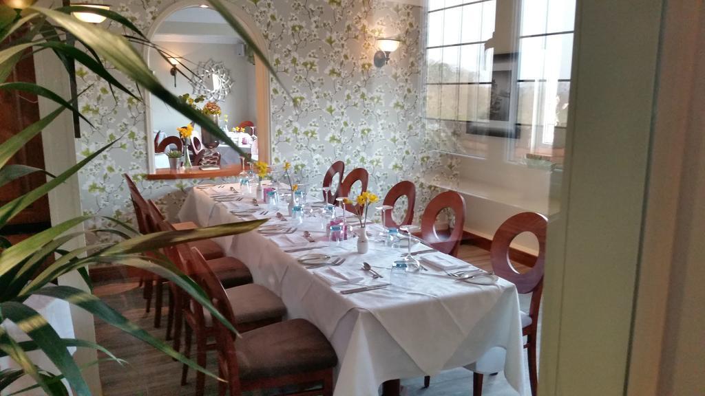 The Royal Chace Hotel Энфилд Экстерьер фото